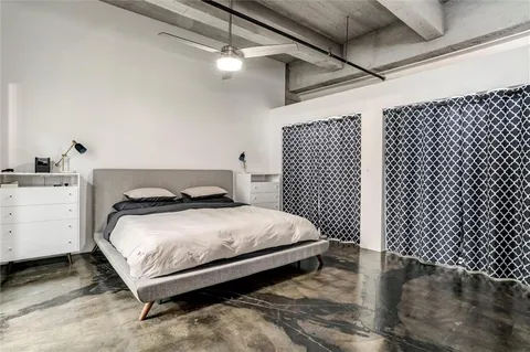 $455,000 | 360 West Pershing Road, Unit 230, Kansas City, MO 64108