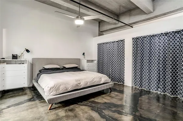 $455,000 | 360 West Pershing Road, Unit 230, Kansas City, MO 64108