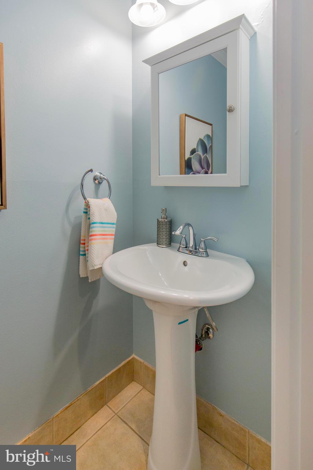 9252 Three Oaks Drive Silver Spring, MD 20901 - Photo 12 of 30 Bath
