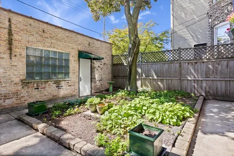 $535,000 | 4434 North Dover Street, Unit 1, Chicago, IL 60640