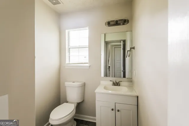 $2,035 | 7282 Williamsburg Drive, Riverdale, GA 30274