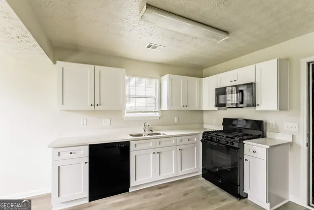 $2,035 | 7282 Williamsburg Drive, Riverdale, GA 30274