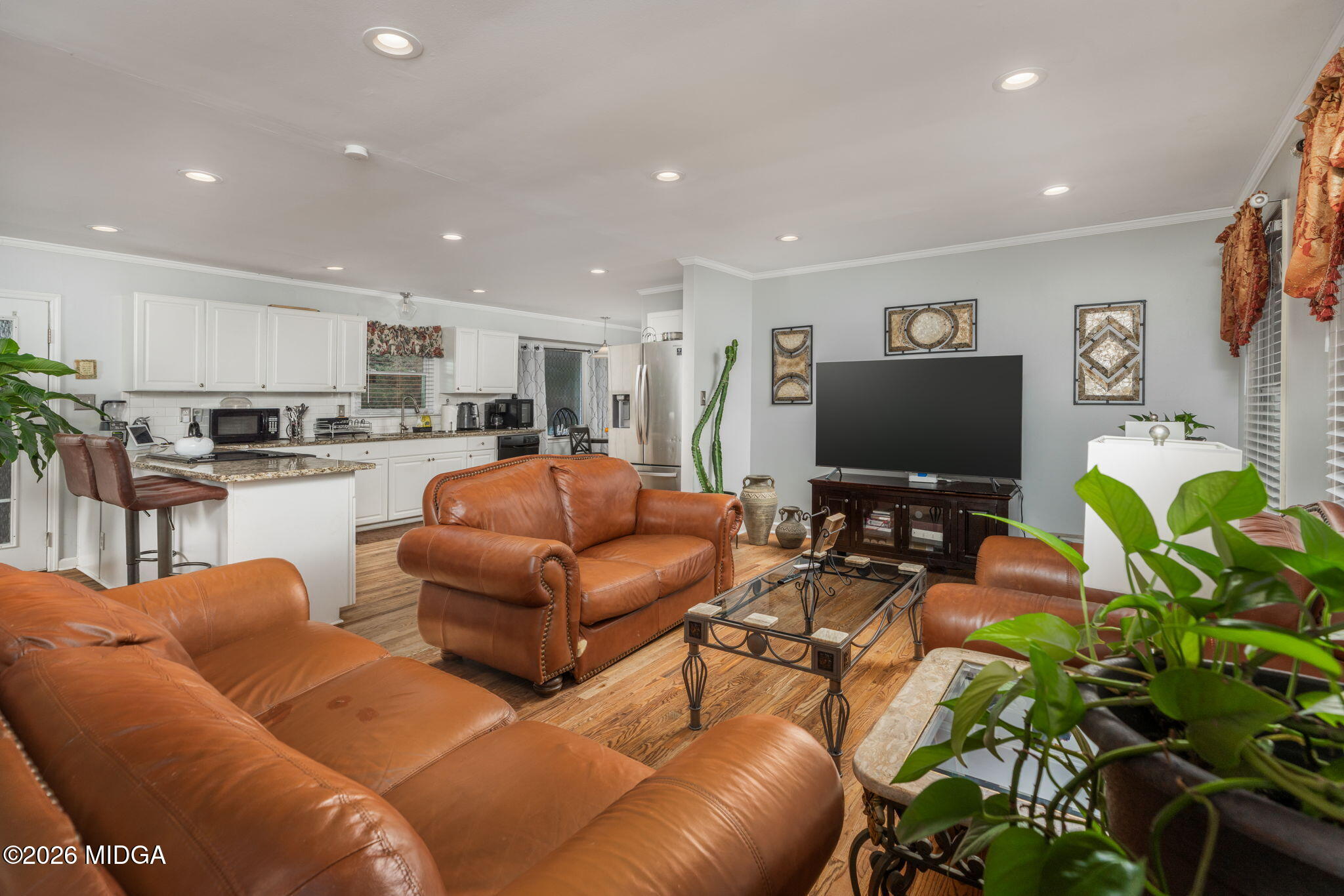 1422 Forest Hill Road Macon, GA 31210 - Photo 2 of 14 4-web-or-mls-260103_©AbellVisuals_Signat