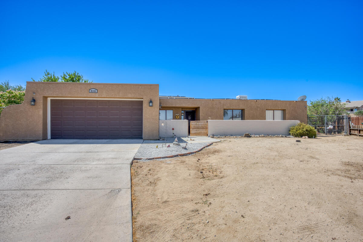 8588 Taft Court Yucca Valley, CA 92284 - Photo 2 of 29 4