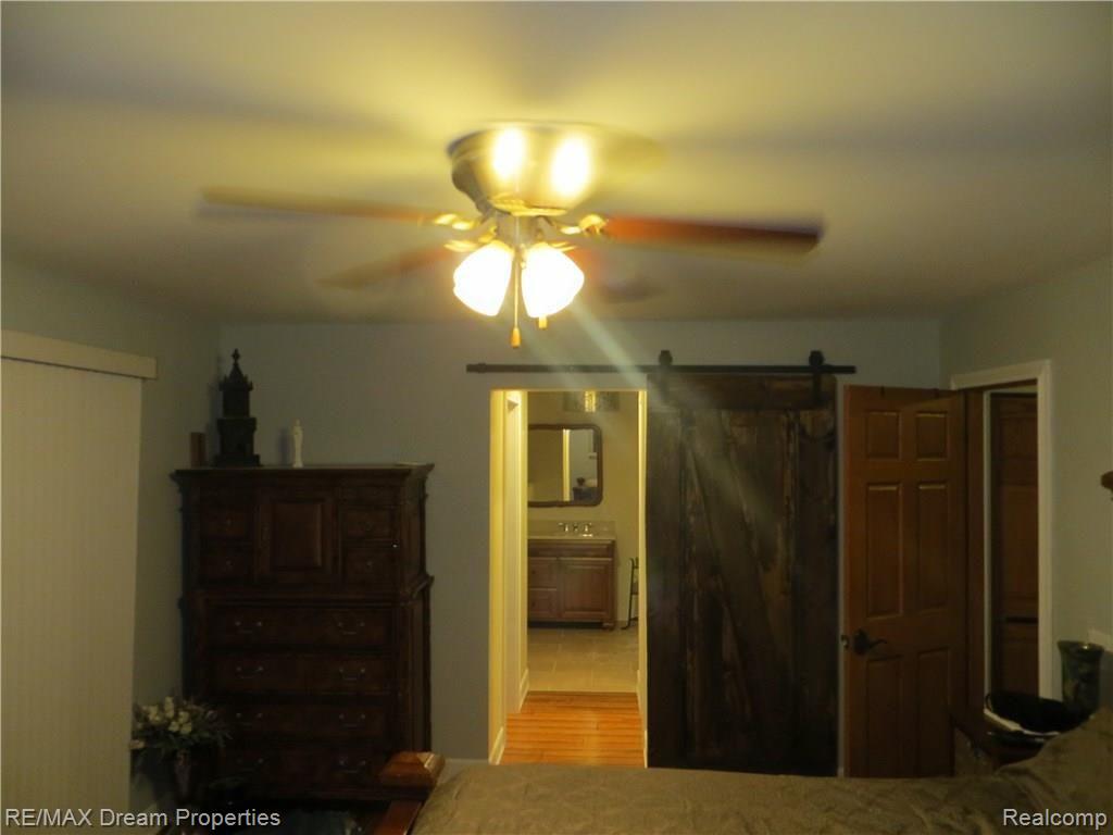 7095 Colonial Way Howell, MI 48855 - Photo 26 of 61 008.JPG