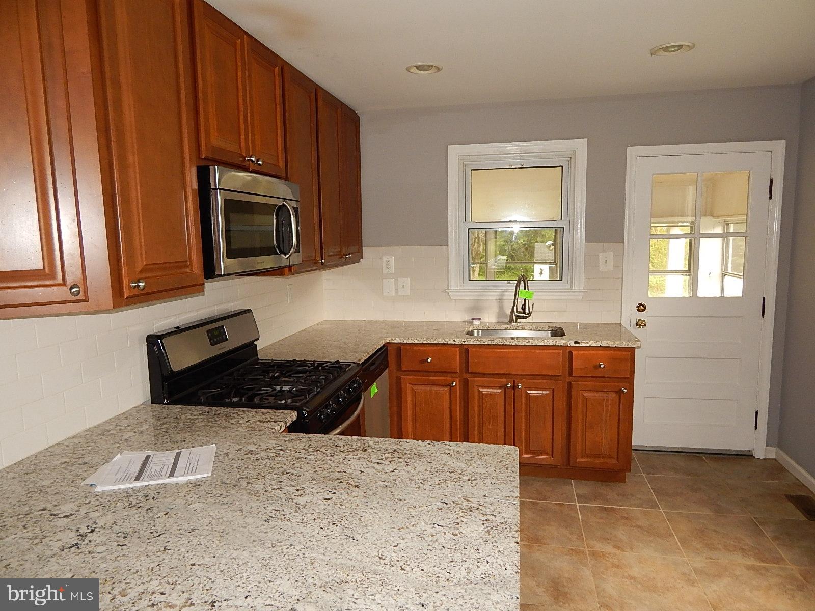 520 Hawthorne Road Linthicum Heights, MD 21090 - Photo 22 of 72