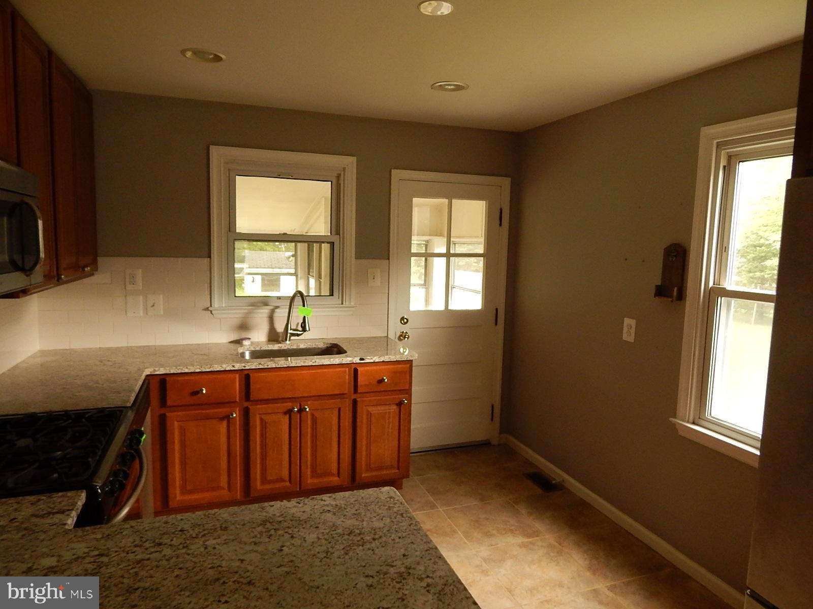 520 Hawthorne Road Linthicum Heights, MD 21090 - Photo 23 of 72