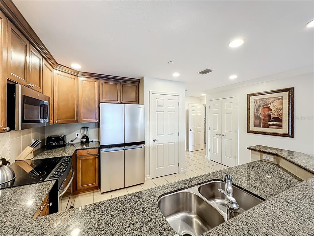 7660 Whisper Way, Unit 402 Reunion, FL 34747 - Photo 10 of 65