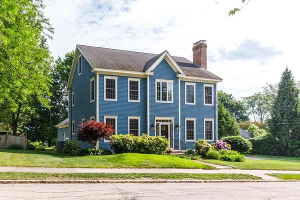 $789,500 | 119 Lexington Avenue, Manchester, NH 03104