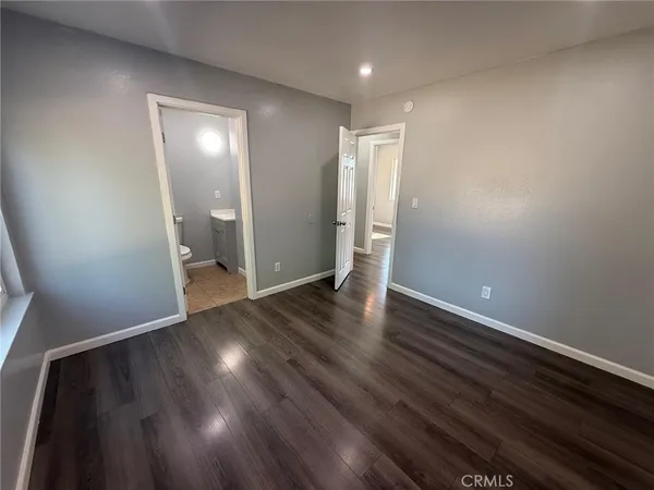 $2,700 | 43051 Yew Street, Lancaster, CA 93536