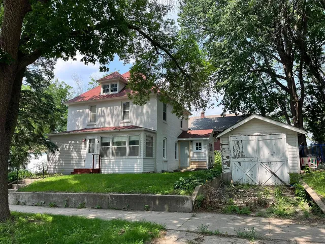 $165,000 | 326 East Vine Street, Mankato, MN 56001