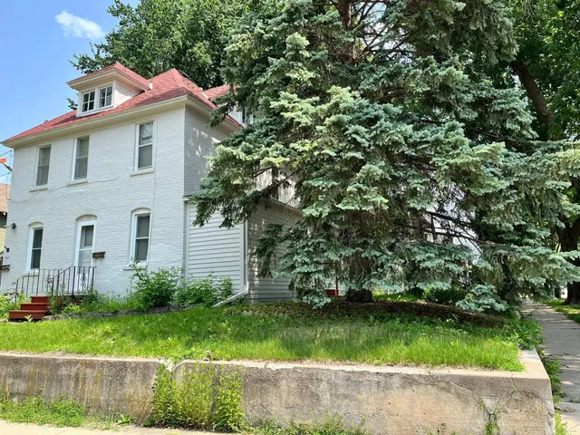 $165,000 | 326 East Vine Street, Mankato, MN 56001