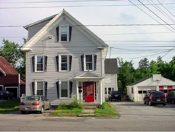39 Middle Street Lancaster, NH 03584 - Photo 1 of 5 Gallery Image 1