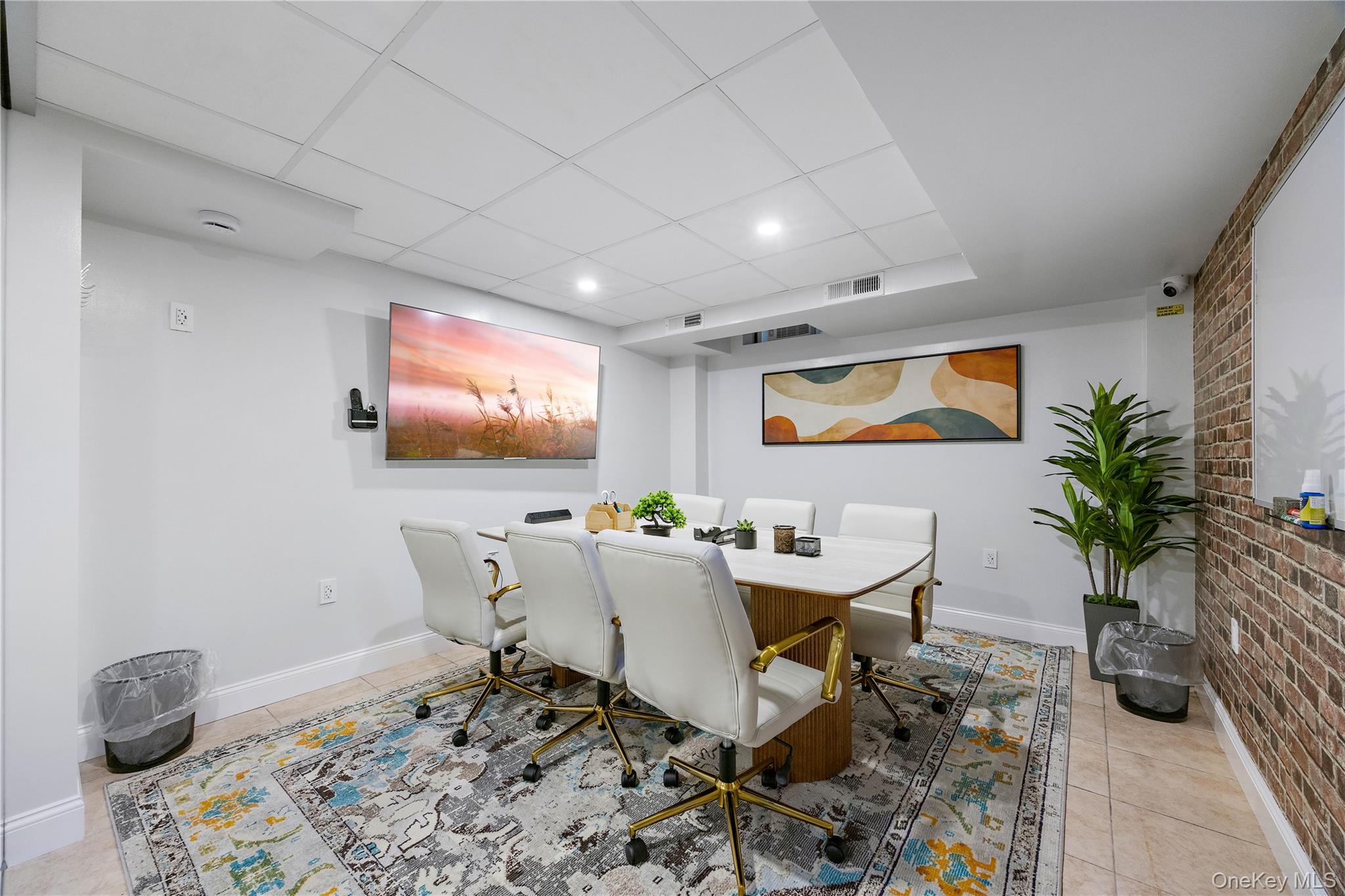 230 Pelham Road, Unit 4L New Rochelle, NY 10805 - Photo 14 of 26 Gallery Image 14
