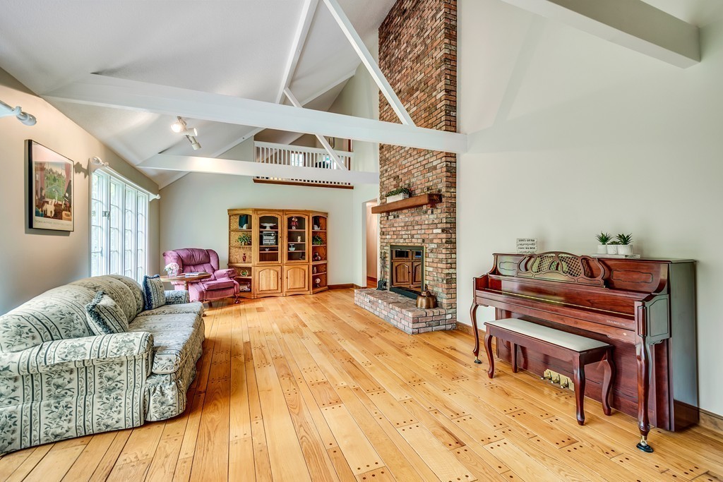 106 Newtown Road Acton, MA 01720 - Photo 2 of 29 Gallery Image 2