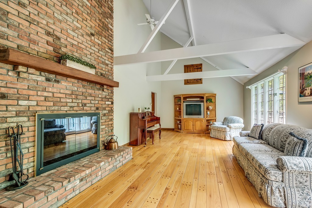 106 Newtown Road Acton, MA 01720 - Photo 3 of 29 Gallery Image 3