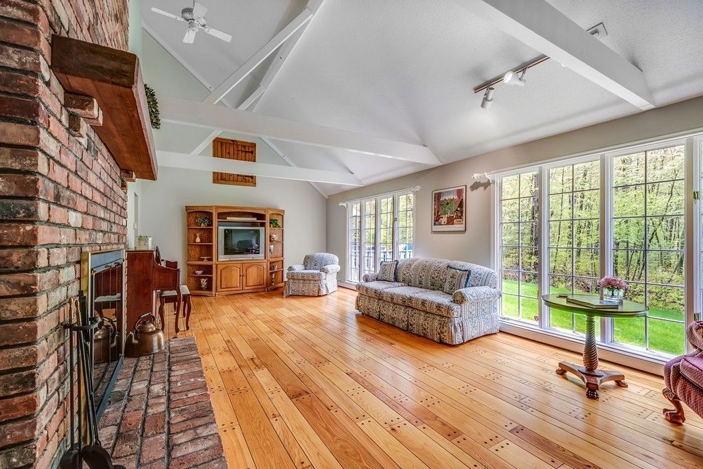 106 Newtown Road Acton, MA 01720 - Photo 4 of 29 Gallery Image 4