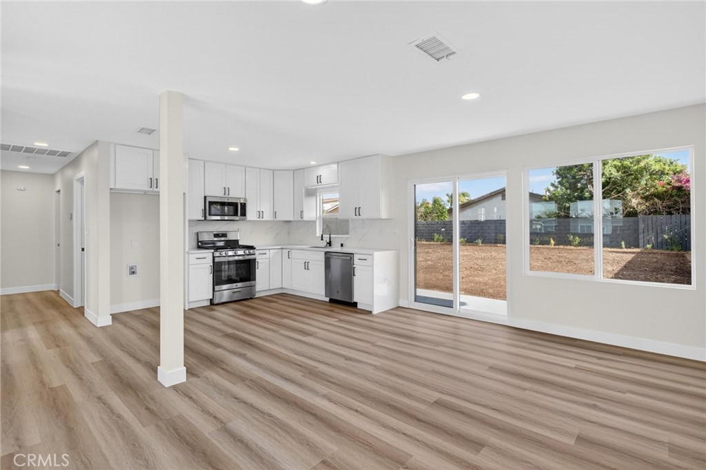 173 West 232nd Place Carson, CA 90745 - Photo 5 of 21