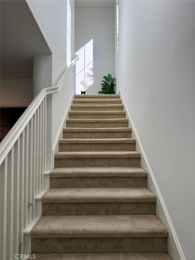 146 Working Irvine, CA 92602 - Photo 8 of 17 a view of entryway
