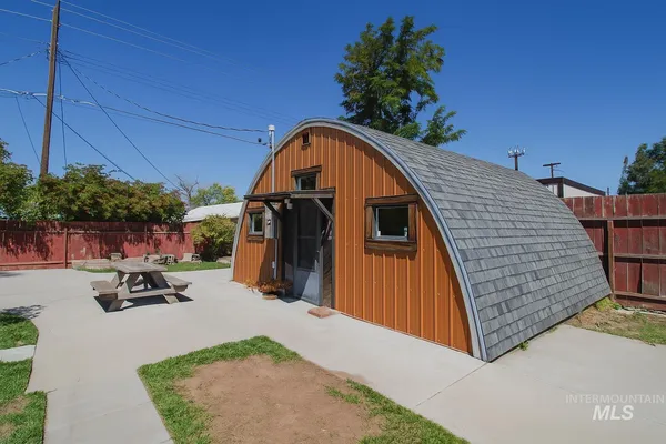 $265,000 | 161 Southeast 5th Avenue, Ontario, OR 97914