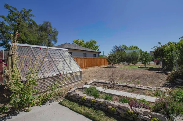 $265,000 | 161 Southeast 5th Avenue, Ontario, OR 97914
