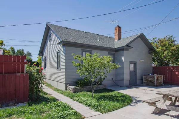 $265,000 | 161 Southeast 5th Avenue, Ontario, OR 97914