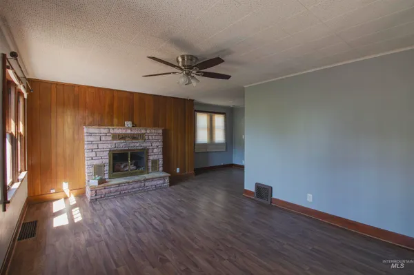 $265,000 | 161 Southeast 5th Avenue, Ontario, OR 97914