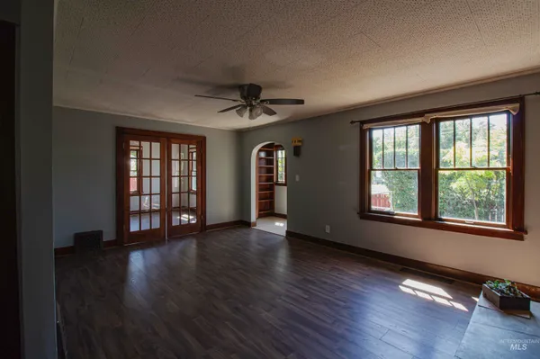 $265,000 | 161 Southeast 5th Avenue, Ontario, OR 97914