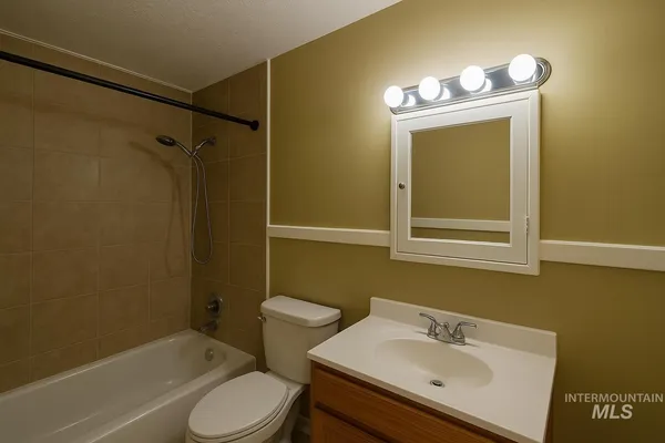 $265,000 | 161 Southeast 5th Avenue, Ontario, OR 97914