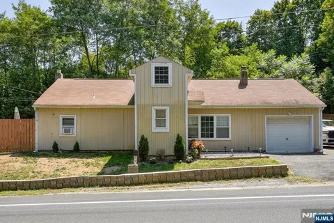 $285,000 | 605 County Road 565, Augusta, NJ 07822