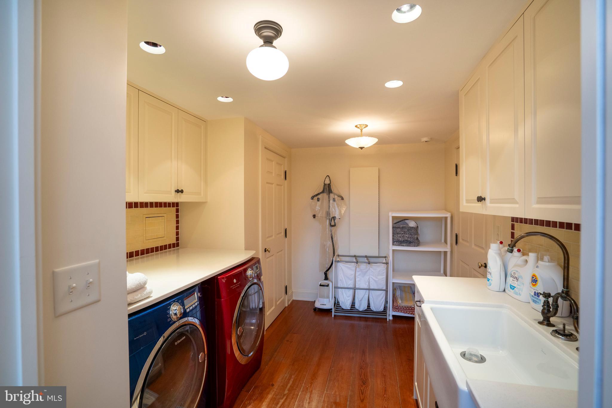9981 Douglas Road Felton, PA 17322 - Photo 53 of 87 Lower level laundry room