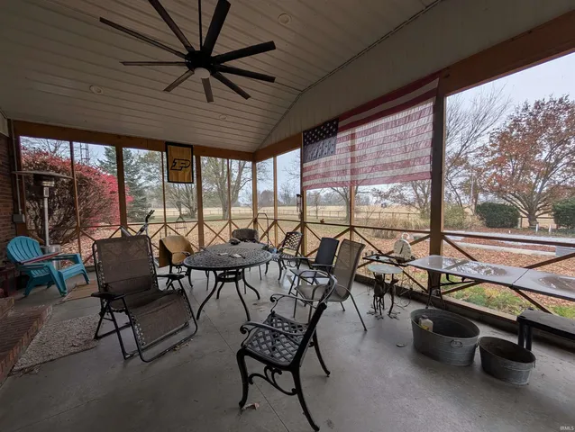 $349,900 | 13854 Kellys Lk Lane, Lawrenceville, IL 62439