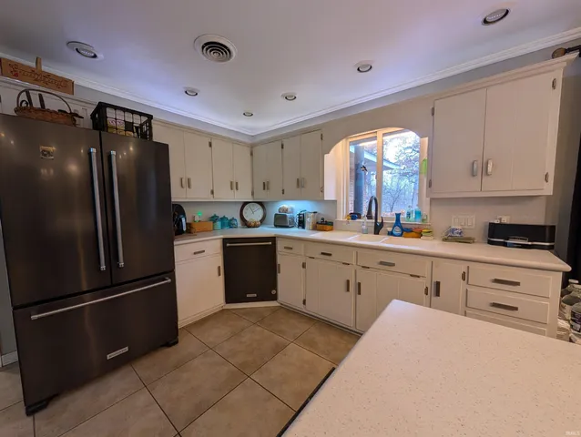 $349,900 | 13854 Kellys Lk Lane, Lawrenceville, IL 62439