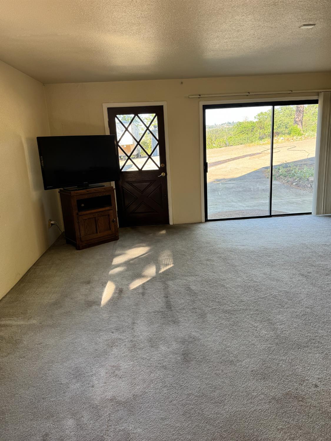 670 Stone House Road Auburn, CA 95603 - Photo 24 of 46 wooden floor in an empty room with a window