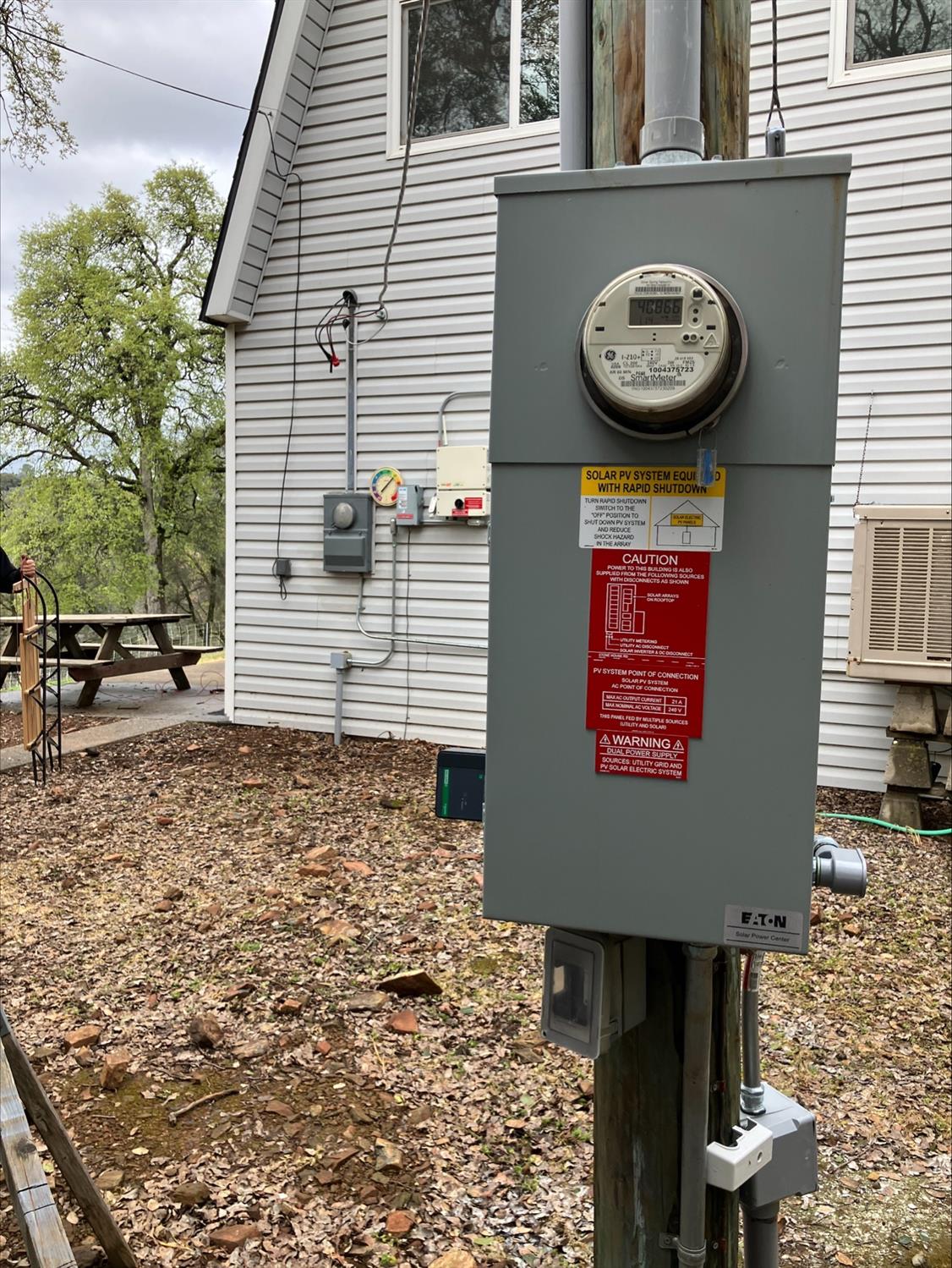 670 Stone House Road Auburn, CA 95603 - Photo 10 of 46 a view of a dinning room with table and chairs