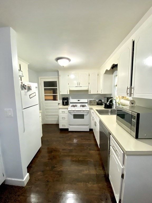 385 Farm Road Marlborough, MA 01752 - Photo 7 of 19 Gallery Image 7