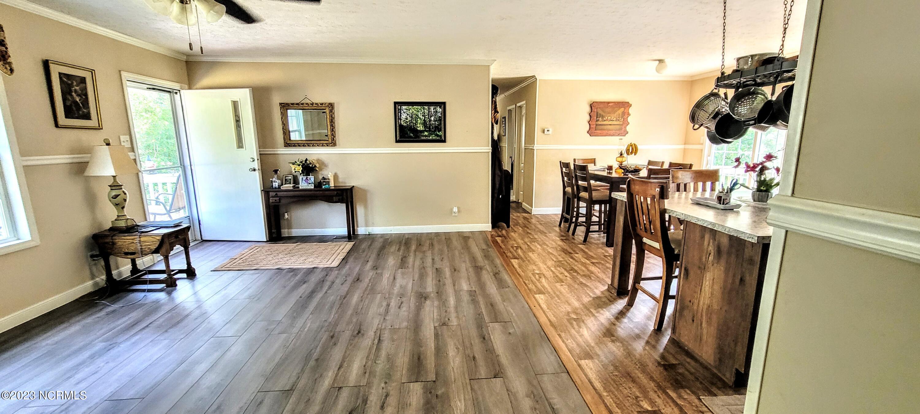 699 Pond Road Rocky Point, NC 28457 - Photo 5 of 25 20230611_161804