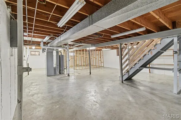 $174,900 | 1475 Nashua Drive, Florissant, MO 63033