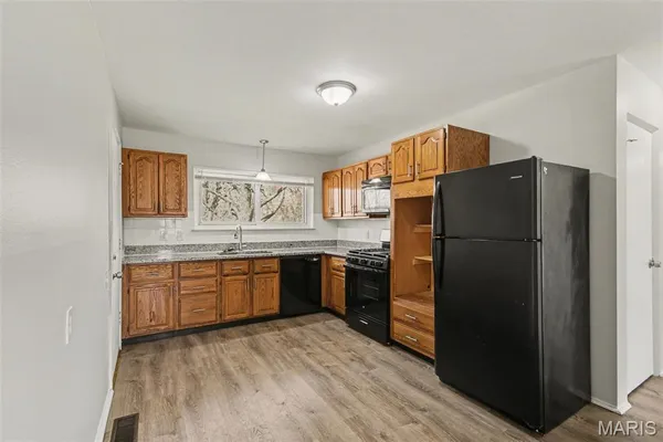 $174,900 | 1475 Nashua Drive, Florissant, MO 63033