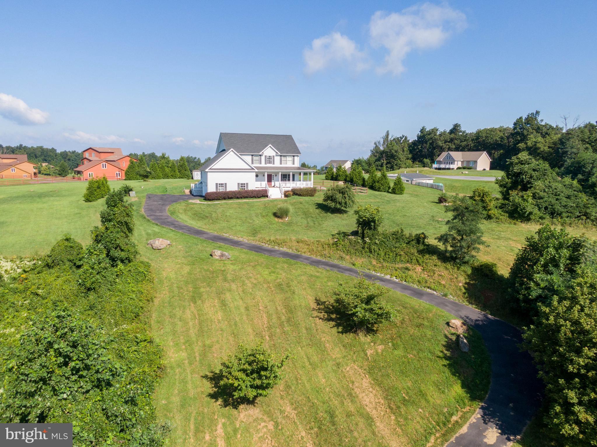 131 Freezeland Loop Road Linden, VA 22642 - Photo 3 of 51