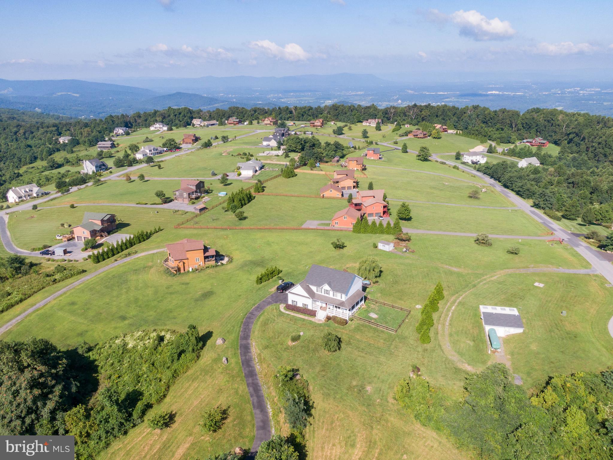 131 Freezeland Loop Road Linden, VA 22642 - Photo 5 of 51