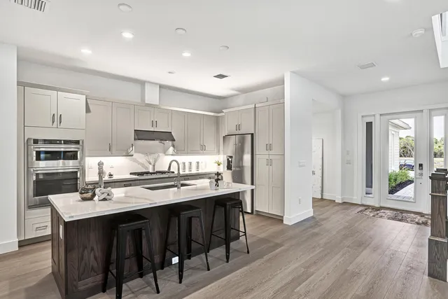 $1,064,000 | 203 Calmo Circle, Port St. Lucie, FL 34984