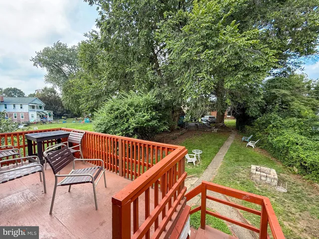 a view of outdoor space yard and patio