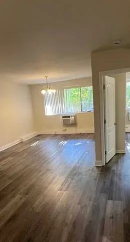 $1,400 | 1471 North Winslowe Drive, Unit 103, Palatine, IL 60074