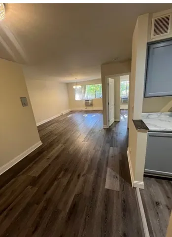 $1,400 | 1471 North Winslowe Drive, Unit 103, Palatine, IL 60074