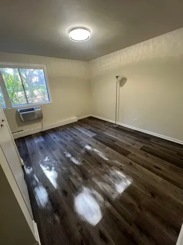 $1,400 | 1471 North Winslowe Drive, Unit 103, Palatine, IL 60074