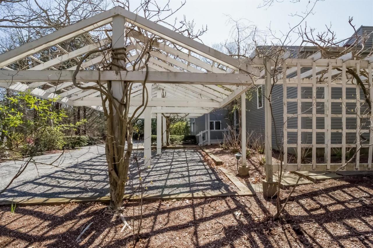 40 Oak Ridge Road East Sandwich, MA 02537 - Photo 3 of 35 Additional Photo