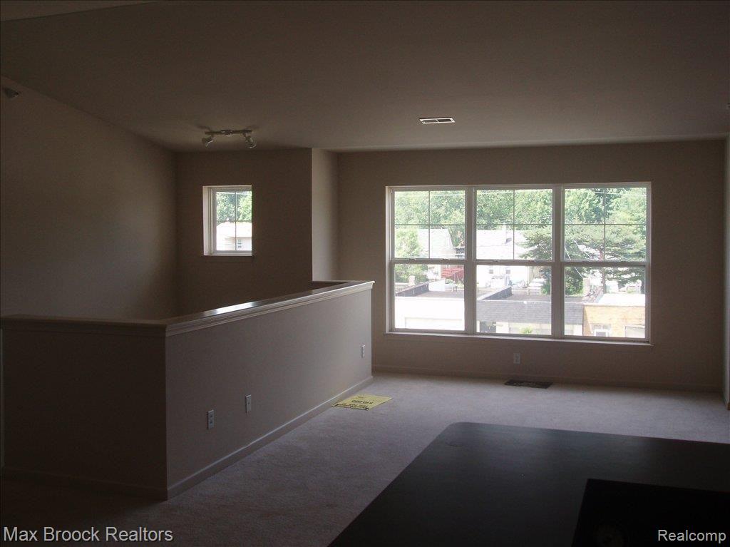 3320 Hilton Road Ferndale, MI 48220 - Photo 3 of 5 Great Room