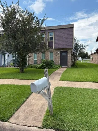 $1,650 | 8306 Oakhaven Road, La Porte, TX 77571