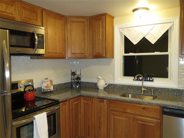 1425 Wilbraham Road Springfield, MA 01119 - Photo 3 of 20